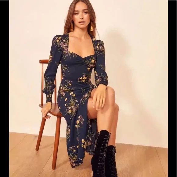 Reformation hunt dress Mademoiselle  AUTHENTIC🍒 - Picture 6 of 17